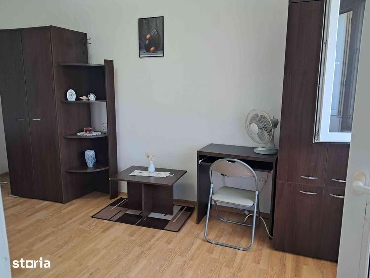 Garsonieră în Confecții