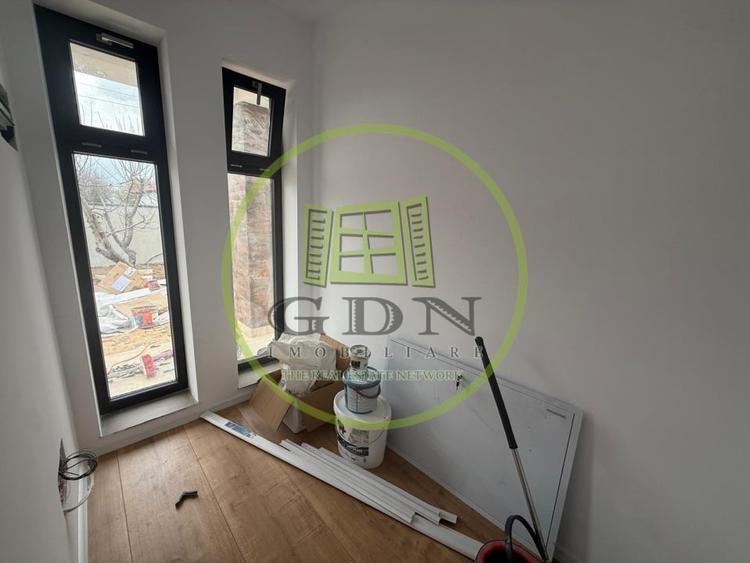 Casă individuală cu 3 camere cu Teren 300 Mp în Pielești