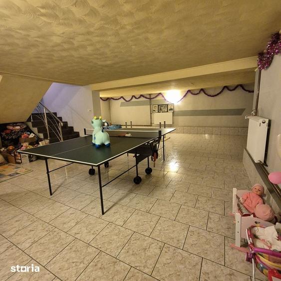 Casă cu 5 camere cu Teren 814 Mp în Sânnicolau Mic