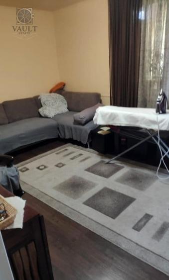 Apartament cu 4 camere decomandat, mobilat în Rahova