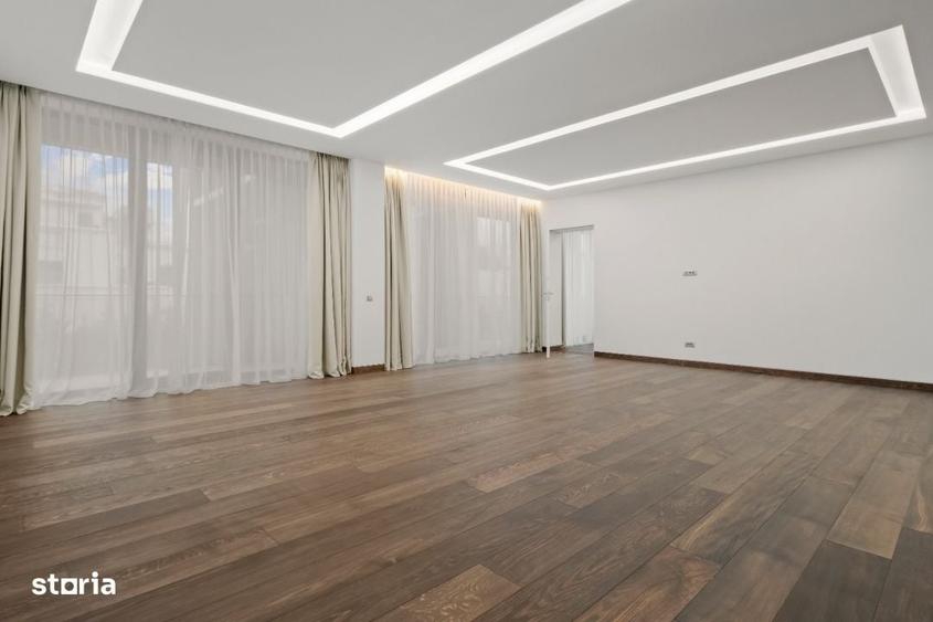 Apartament cu 4 camere decomandat în Kiseleff