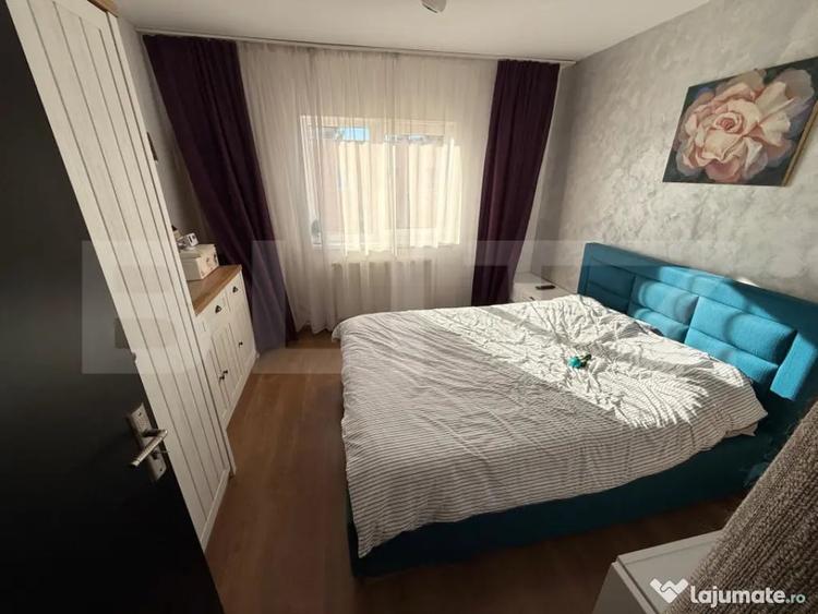 Apartament cu 3 camere decomandat în Tractorul