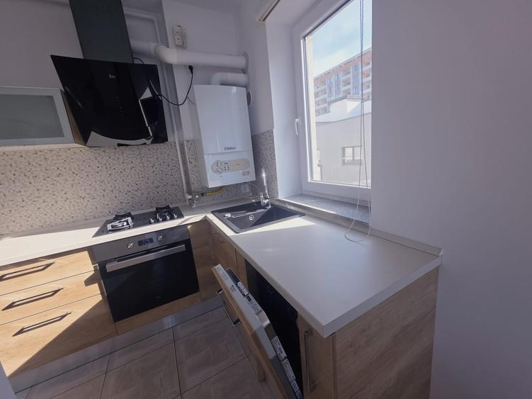 Vand apartament 2 camere open space zona Tractorul langa Isaran - 7