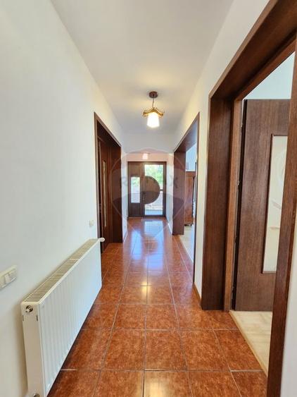 Casă individuală cu 4 camere cu Teren 360 Mp în Străulești