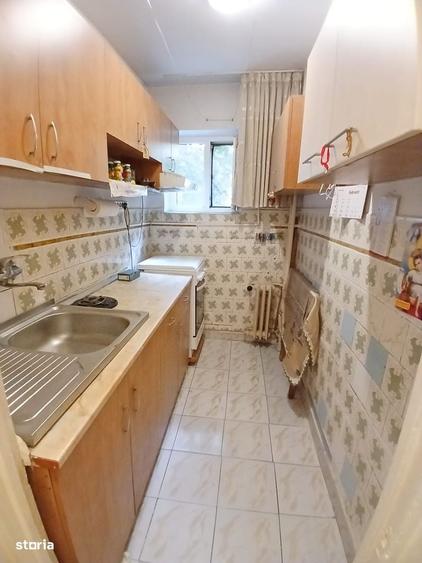 Apartament cu 2 camere semidecomandat în Rahova