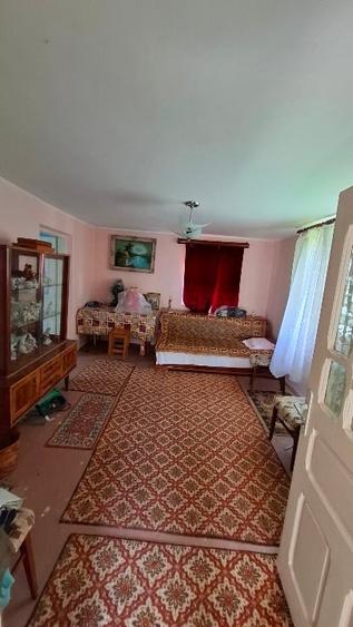 Casă individuală cu 3 camere cu Teren 9095 Mp în Săpunari
