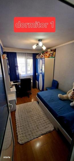 Apartament cu 3 camere decomandat în Trivale