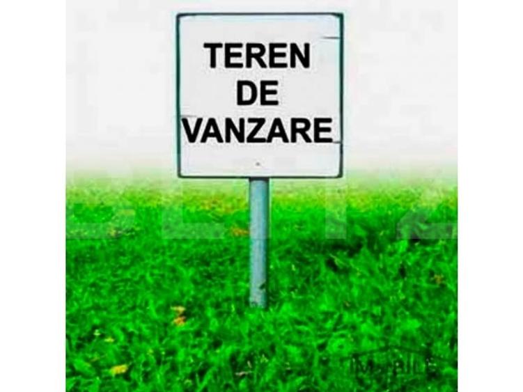 Teren Construcții intravilan de 7500 mp, în Periferie