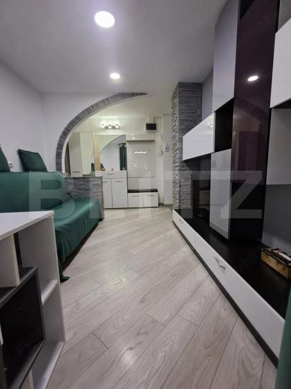 Apartament cu 2 camere semidecomandat, mobilat în Micro 11