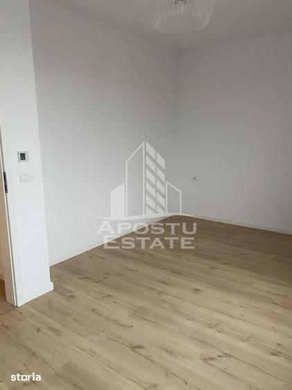 Casă cu 4 camere cu Teren 260 Mp în Remetea Mare