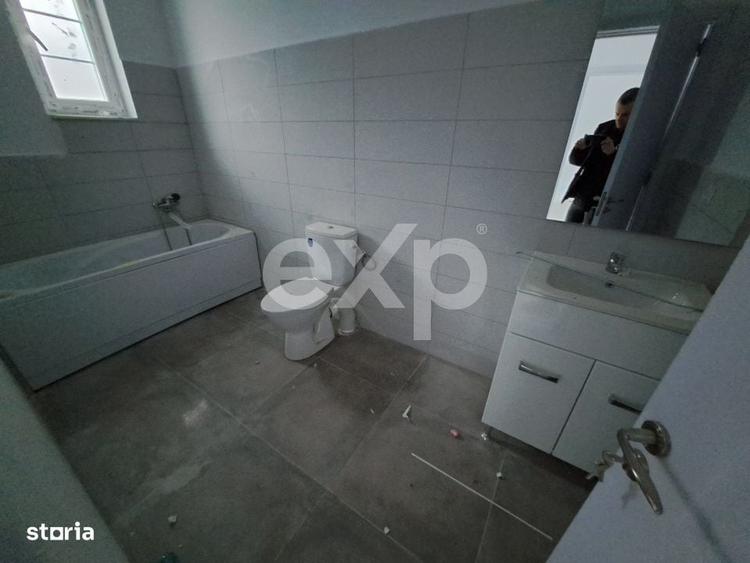 Casă cu 4 camere cu Teren 2500 Mp în Trivale