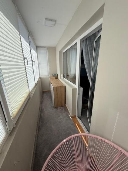 Apartament cu 3 camere decomandat, mobilat în Central