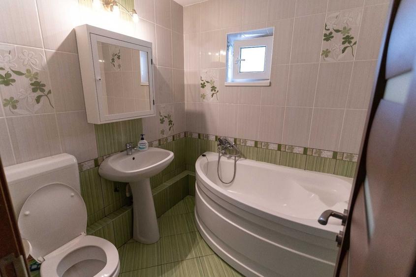 Apartament cu 3 camere semidecomandat în Theodor Pallady