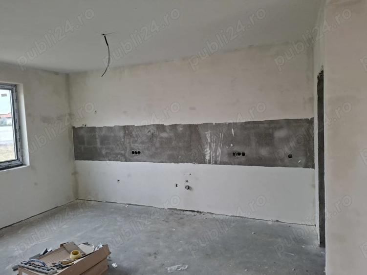 Casă cu 3 camere cu Teren 444 Mp în Central