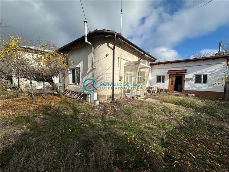 Casă individuală cu 4 camere cu Teren 987 Mp în Valea Călugărească