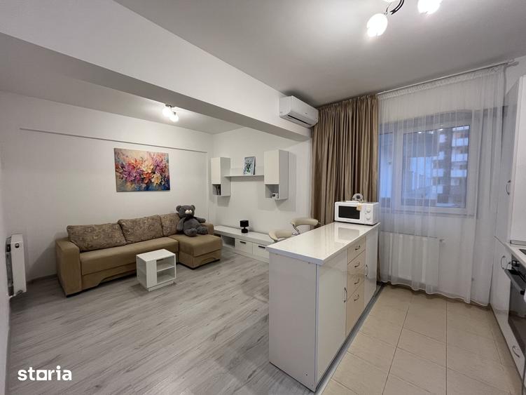 Apartament cu 2 camere decomandat în Apărătorii Patriei