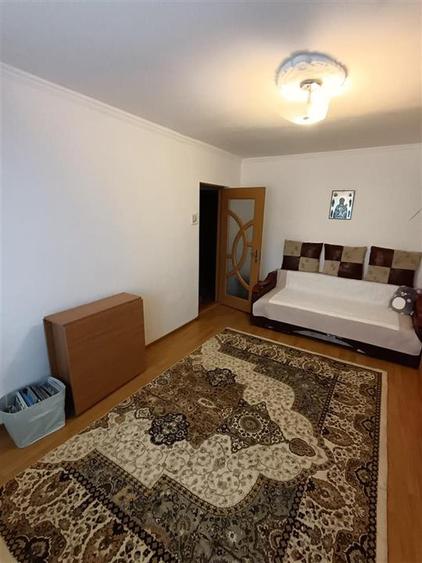 Apartament cu 2 camere decomandat în Obor