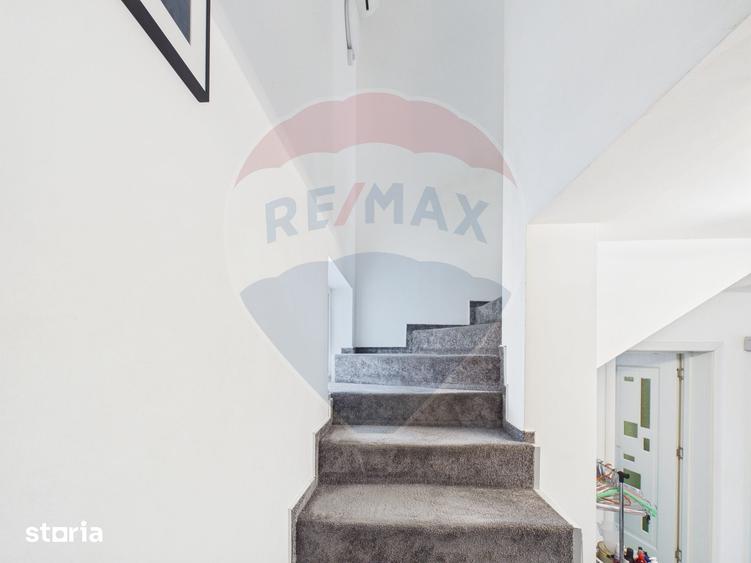 Casă cu 4 camere cu Teren 250 Mp în Cernica