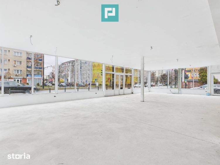 Spațiu comercial, de 198.3 mp, în Cantemir