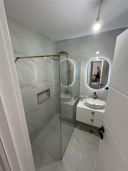 Apartament cu 2 camere decomandat în Florești