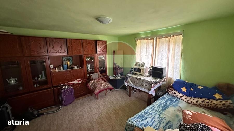 Casă cu 3 camere în Valea Lungă