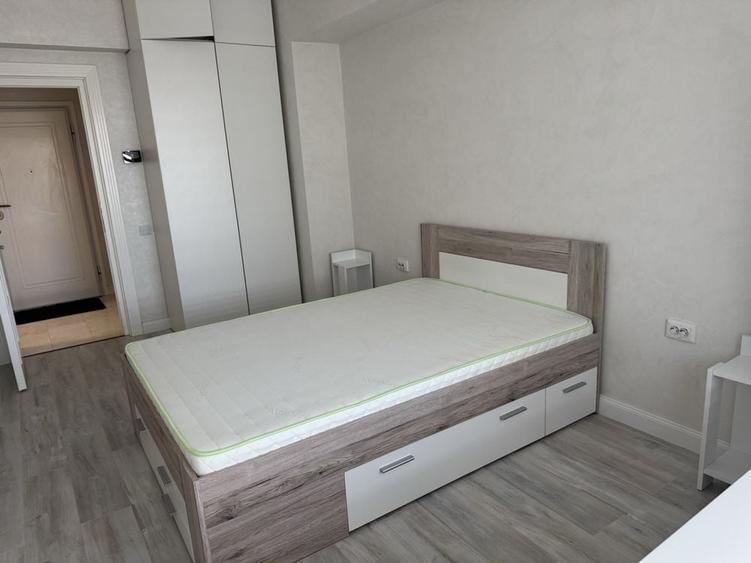 Apartament cu 2 camere semidecomandat în Albești