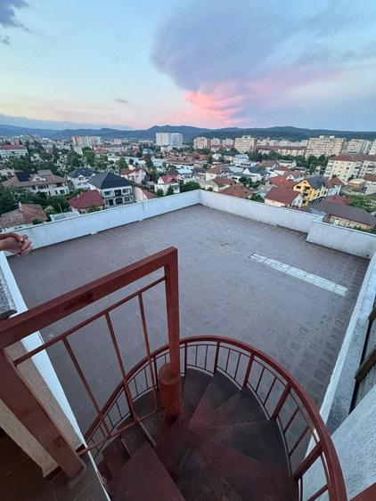 Apartament cu 3 camere în 1 Mai