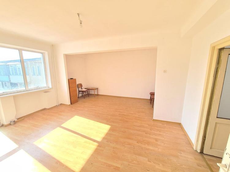 Apartament 2 camere, et.3, Ultracentral - Decebal, Bacau - 7