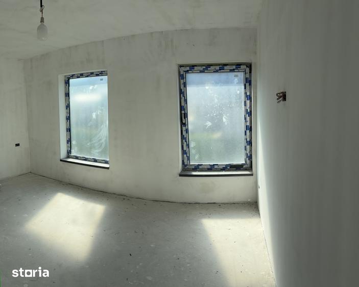 Casă cu 5 camere cu Teren 1400 Mp în Mărăcineni