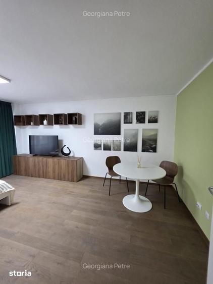 Garsonieră decomandată în Nerva Traian