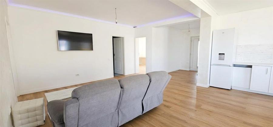 Casă cu 4 camere cu Teren 500 Mp în Sântandrei