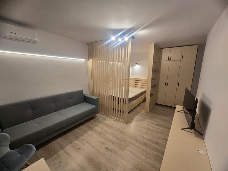 Garsonieră decomandată, mobilată în Gară