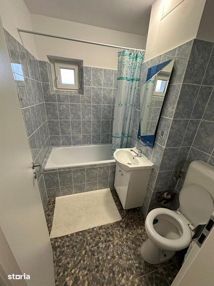Garsonieră în Titan
