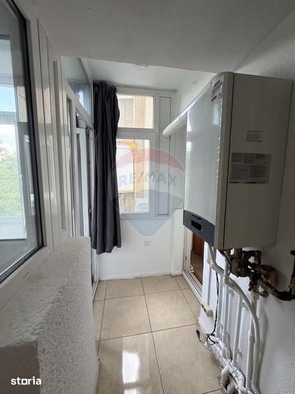 Apartament cu 3 camere decomandat în Bordei
