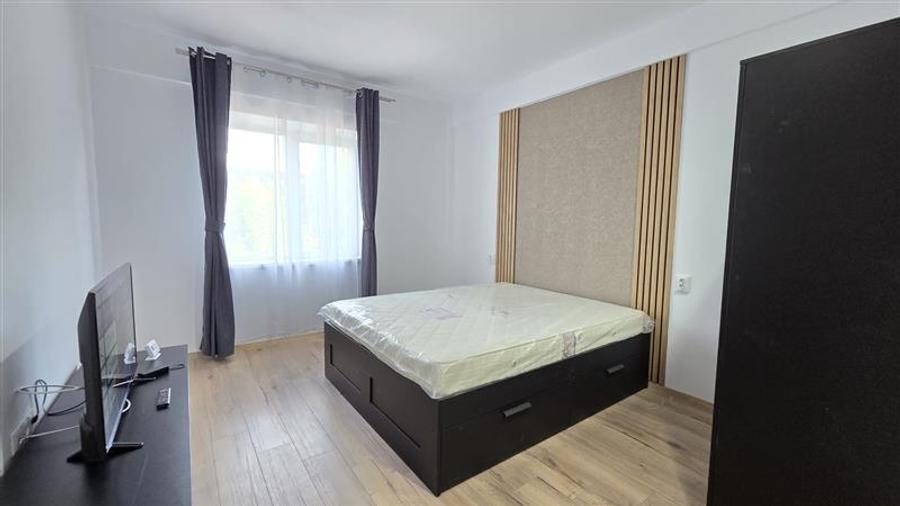 Apartament cu 2 camere semidecomandat, mobilat în Mănăștur