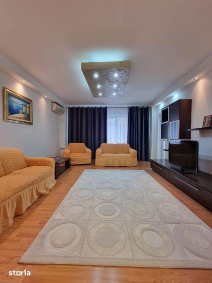 Apartament cu 4 camere decomandat în Matei Voievod