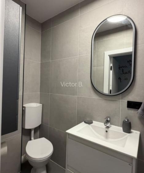 Apartament 3 camere semidecomandat 66.2 mp, Zona Vivo, Flore