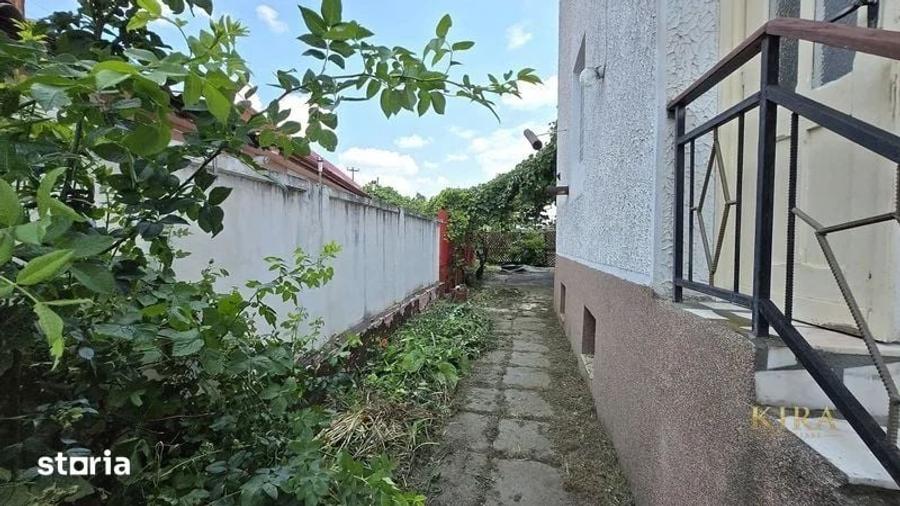 Casa Centrala 5 camere decomandata de vanzare str Oltului in Fagaras - 9