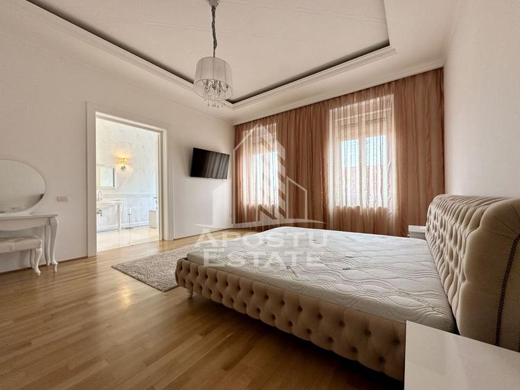 Apartament cu 3 camere decomandat, mobilat în Neptun