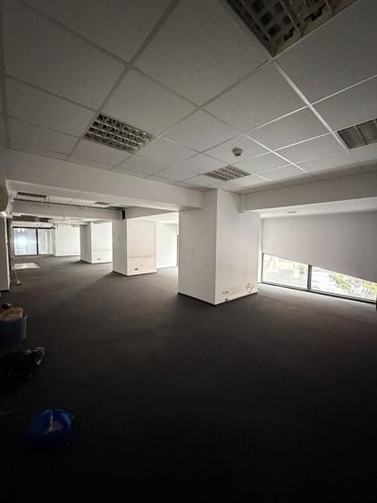 Spațiu comercial, de 220 mp, în P-ța Victoriei