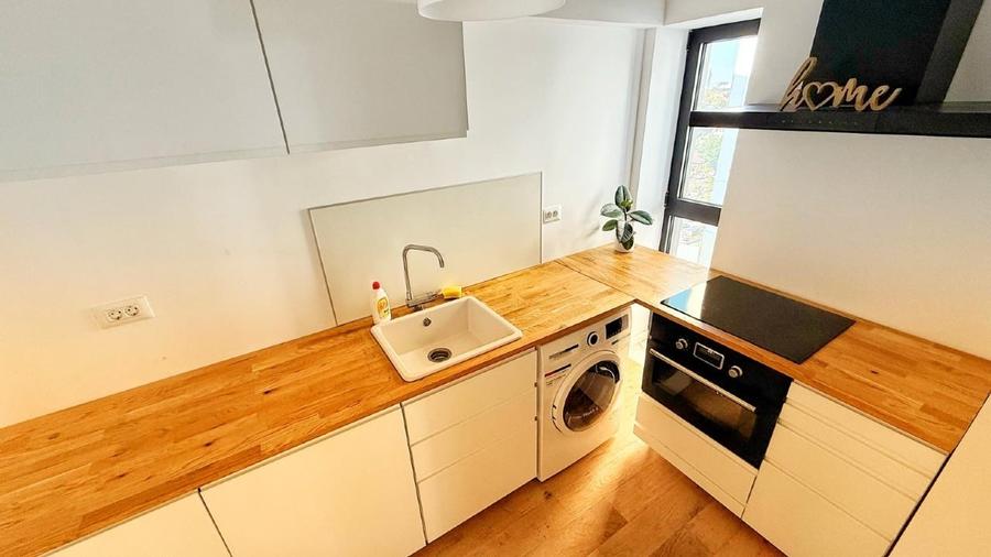 Apartament cu 2 camere semidecomandat, mobilat în Cotroceni