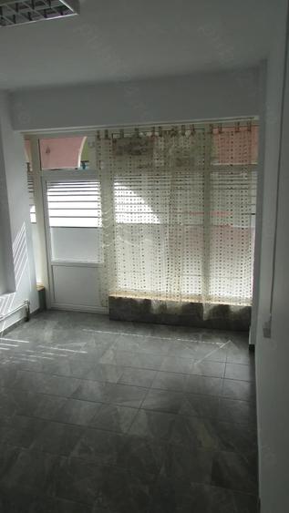 Spațiu comercial, de 37 mp, în Horea
