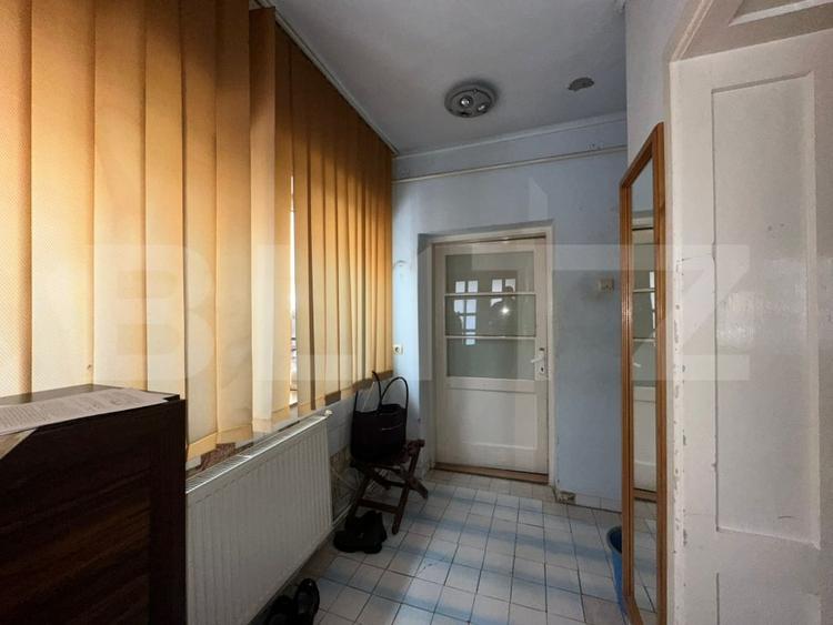 Casă individuală cu 3 camere cu Canalizare în Dorobanți