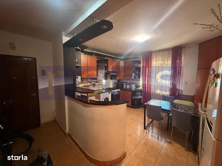 Apartament cu 4 camere decomandat în Rahova