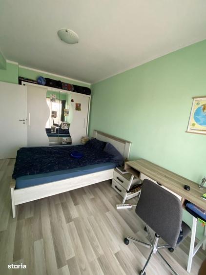Apartament cu 3 camere în Mărăști