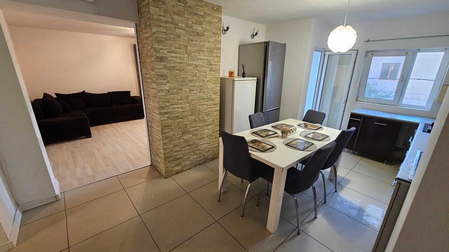 Apartament cu 3 camere decomandat în Cornetu