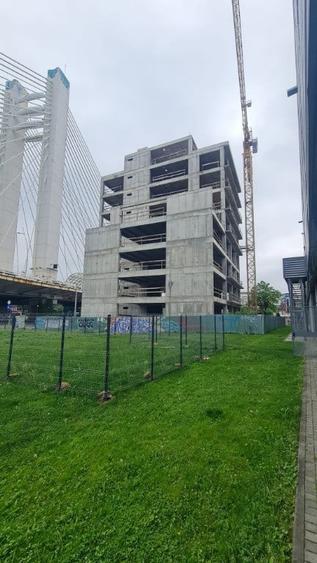 Spațiu comercial, de 5,790 mp, în Basarab