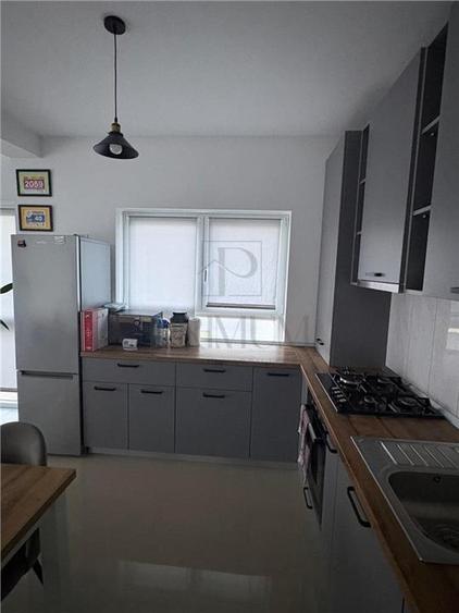 Apartament cu 2 camere decomandat, mobilat în Dumbrăvița