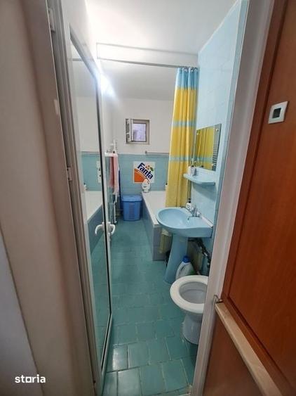 Vind 4camere decomandat etaj 2 - 8