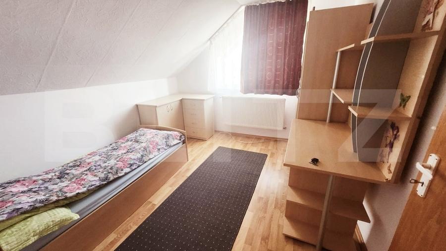 Apartament cu 3 camere decomandat, mobilat în Micești